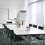 Business & Conference 3*