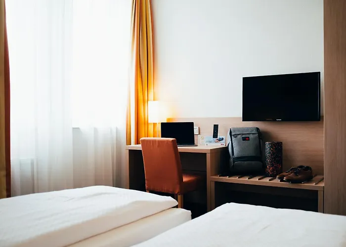 Business & Conference מלון Großwallstadt