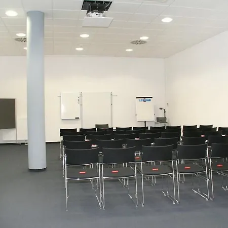 Business & Conference Sporthotel Grosswallstadt Hotell 3*